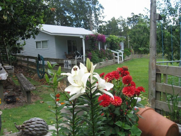 Miranda Orchard Cottage image 25